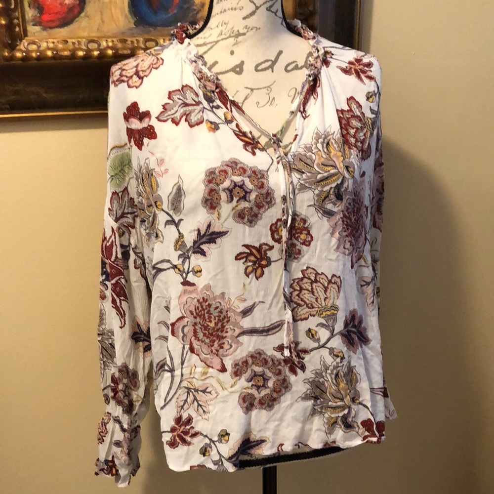 Sanctuary Floral bohemian ruffle neck bell long sleeve crinkly fabric top